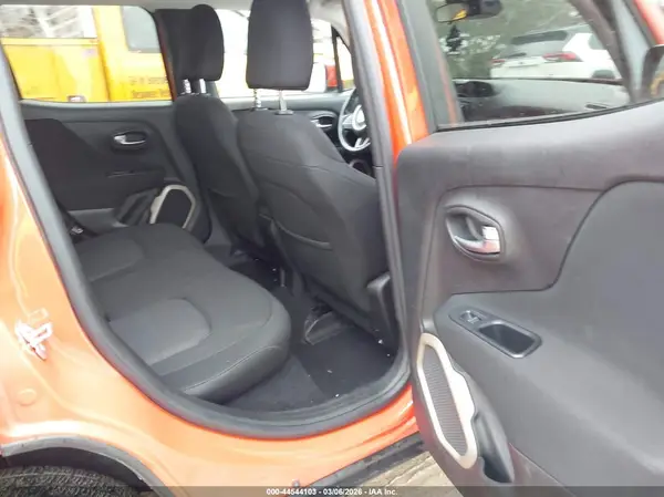 ZACCJBBB8HPE70044 2017 JEEP RENEGADE - Image 8