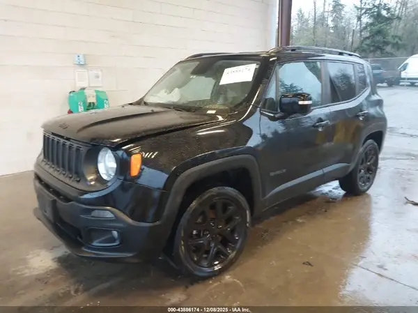 ZACCJBBB8HPE83702 2017 JEEP RENEGADE - Image 2