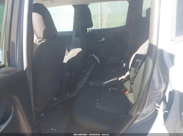 ZACCJBBB8HPF09473 2017 JEEP RENEGADE - Image 8