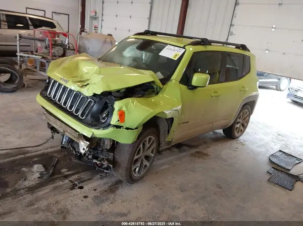 ZACCJBBB8HPF30162 2017 JEEP RENEGADE - Image 2