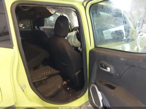 ZACCJBBB8HPF30162 2017 JEEP RENEGADE - Image 8