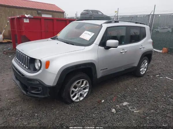 ZACCJBBB8HPF98283 2017 JEEP RENEGADE - Image 2