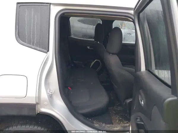 ZACCJBBB8HPF98283 2017 JEEP RENEGADE - Image 8