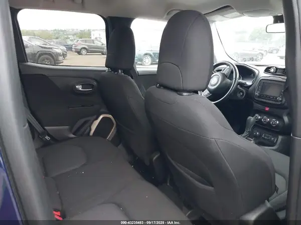 ZACCJBBB8HPG33873 2017 JEEP RENEGADE - Image 8