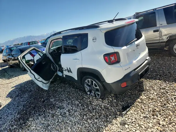 ZACCJBBB8HPG53928 2017 JEEP RENEGADE - Image 2