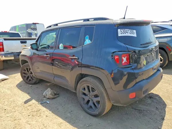ZACCJBBB8JPG72839 2018 JEEP RENEGADE - Image 2