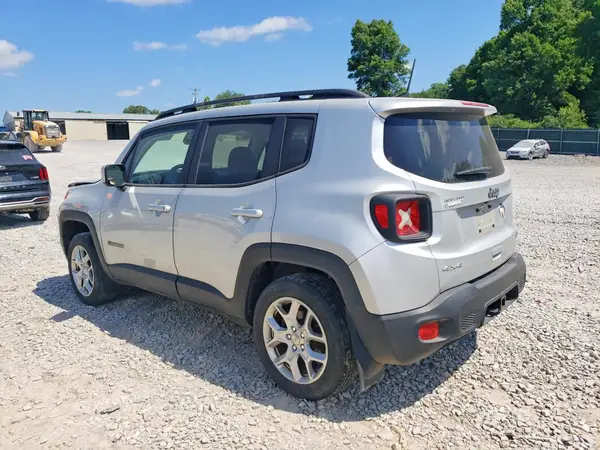 ZACCJBBB8JPG76194 2018 JEEP RENEGADE - Image 2