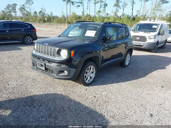 ZACCJBBB8JPH38550 2018 JEEP RENEGADE - Image 2