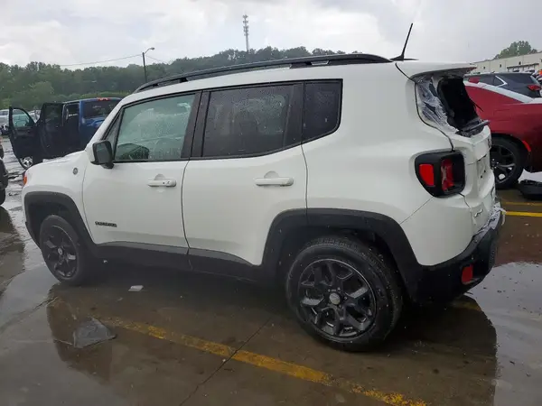 ZACCJBBB8JPH41402 2018 JEEP RENEGADE - Image 2