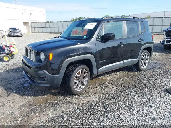 ZACCJBBB8JPH66042 2018 JEEP RENEGADE - Image 2