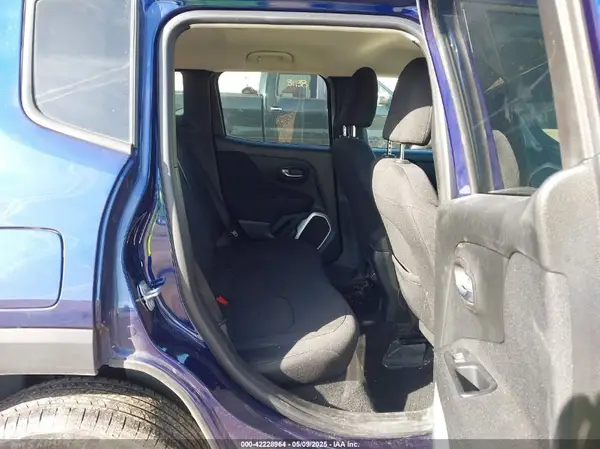 ZACCJBBB8JPH95699 2018 JEEP RENEGADE - Image 8
