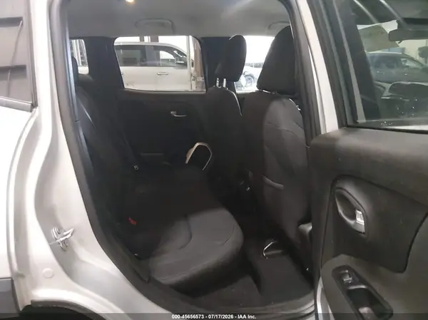 ZACCJBBB8JPH97985 2018 JEEP RENEGADE - Image 8
