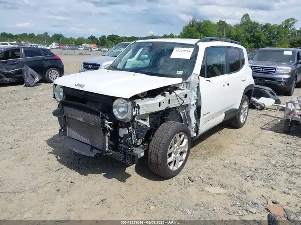 ZACCJBBB8JPJ05253 2018 JEEP RENEGADE - Image 2