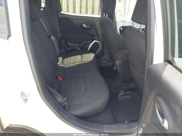 ZACCJBBB8JPJ05253 2018 JEEP RENEGADE - Image 8
