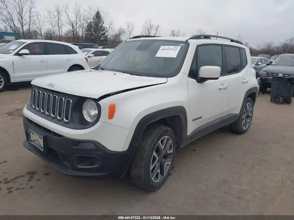 ZACCJBBB8JPJ11635 2018 JEEP RENEGADE - Image 2