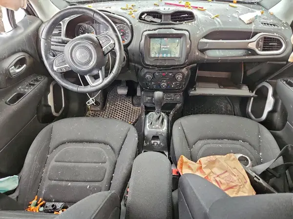 ZACCJBBB8JPJ35871 2018 JEEP RENEGADE - Image 8