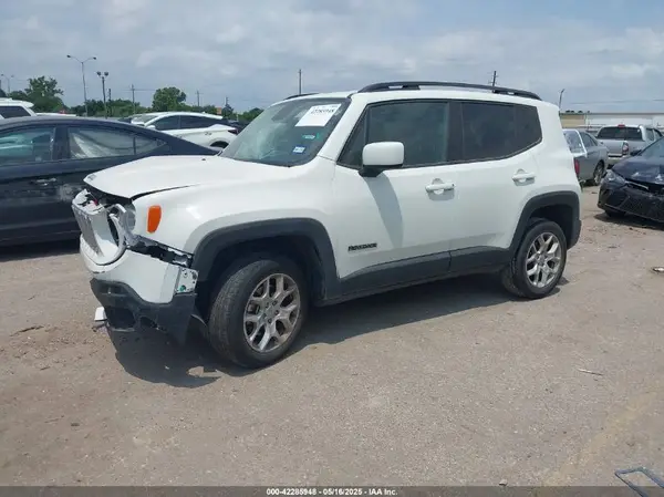 ZACCJBBB8JPJ38768 2018 JEEP RENEGADE - Image 2