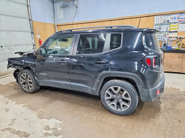 ZACCJBBB9HPE42317 2017 JEEP RENEGADE - Image 2