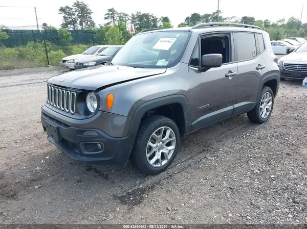 ZACCJBBB9HPE86074 2017 JEEP RENEGADE - Image 2