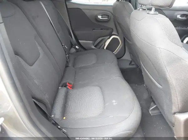 ZACCJBBB9HPE86074 2017 JEEP RENEGADE - Image 8