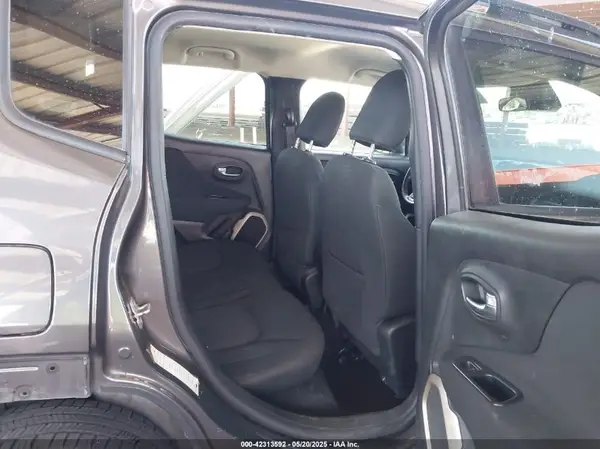 ZACCJBBB9HPE88147 2017 JEEP RENEGADE - Image 8