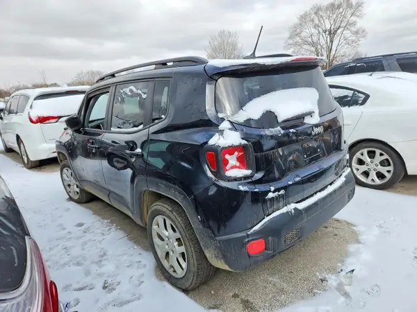 ZACCJBBB9HPF23852 2017 JEEP RENEGADE - Image 2