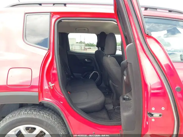 ZACCJBBB9HPF33748 2017 JEEP RENEGADE - Image 8