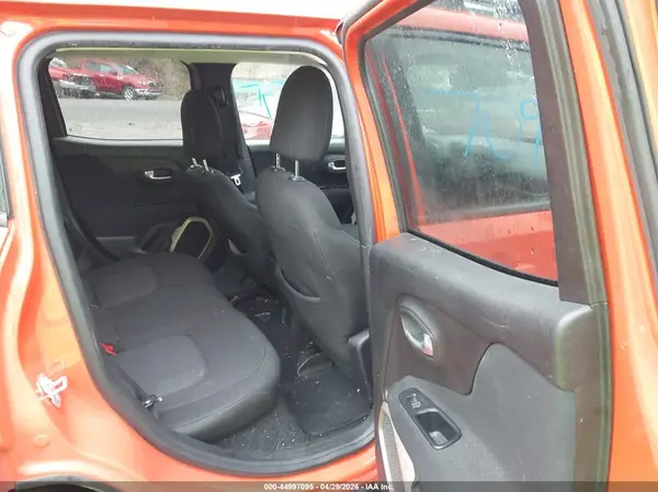 ZACCJBBB9HPG03622 2017 JEEP RENEGADE - Image 8