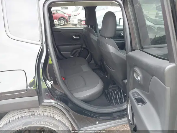 ZACCJBBB9HPG05810 2017 JEEP RENEGADE - Image 8