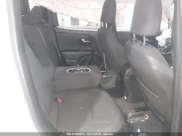 ZACCJBBB9HPG18671 2017 JEEP RENEGADE - Image 8