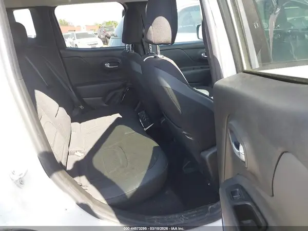 ZACCJBBB9HPG21828 2017 JEEP RENEGADE - Image 8