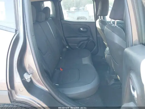ZACCJBBB9HPG29069 2017 JEEP RENEGADE - Image 8