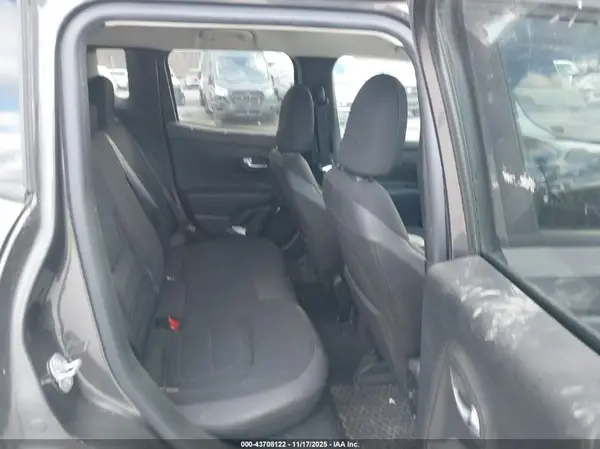 ZACCJBBB9HPG32389 2017 JEEP RENEGADE - Image 8