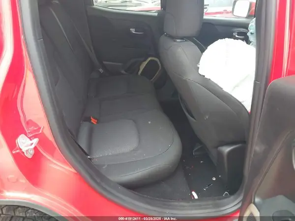 ZACCJBBB9HPG33672 2017 JEEP RENEGADE - Image 8