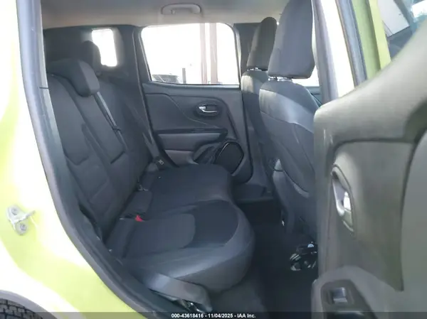 ZACCJBBB9HPG46745 2017 JEEP RENEGADE - Image 8