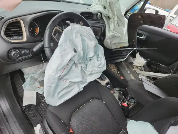 ZACCJBBB9HPG49340 2017 JEEP RENEGADE - Image 8