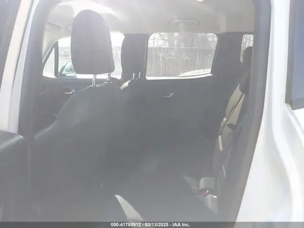 ZACCJBBB9HPG56028 2017 JEEP RENEGADE - Image 8