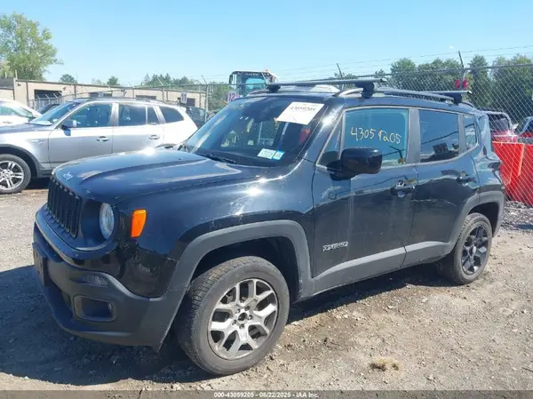 ZACCJBBB9JPH04004 2018 JEEP RENEGADE - Image 2