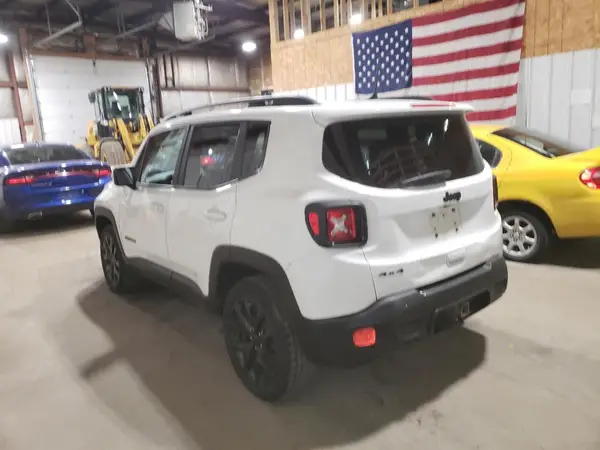 ZACCJBBB9JPH07601 2018 JEEP RENEGADE - Image 2