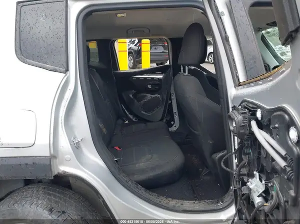 ZACCJBBB9JPH29517 2018 JEEP RENEGADE - Image 8
