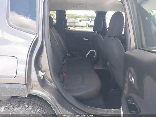 ZACCJBBB9JPH56569 2018 JEEP RENEGADE - Image 8