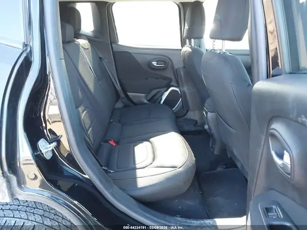 ZACCJBBB9JPH58404 2018 JEEP RENEGADE - Image 8