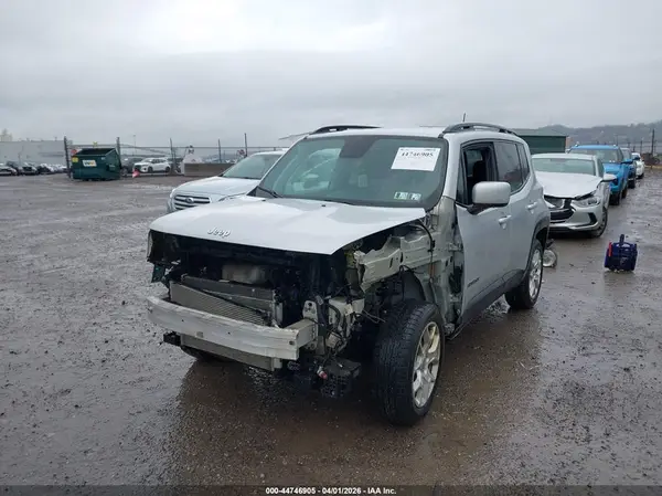 ZACCJBBB9JPJ02555 2018 JEEP RENEGADE - Image 2