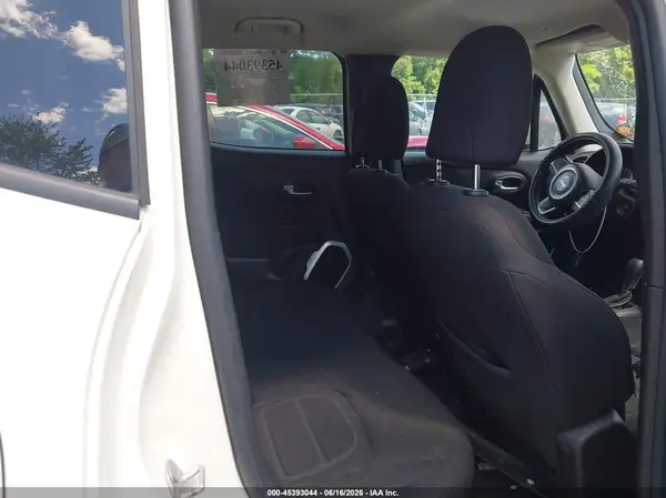 ZACCJBBB9JPJ23647 2018 JEEP RENEGADE - Image 8