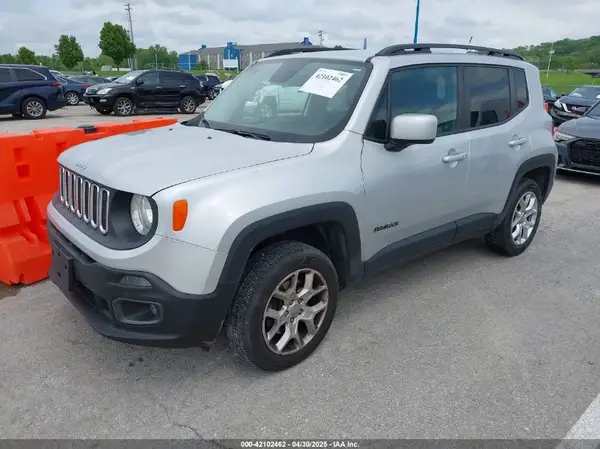 ZACCJBBBXHPE49762 2017 JEEP RENEGADE - Image 2