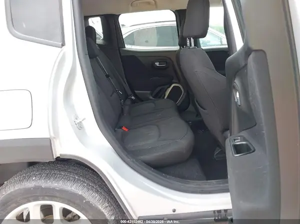 ZACCJBBBXHPE49762 2017 JEEP RENEGADE - Image 8