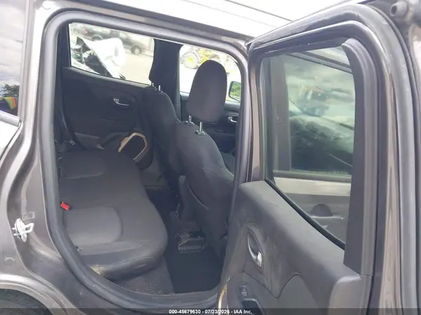 ZACCJBBBXHPE63581 2017 JEEP RENEGADE - Image 8