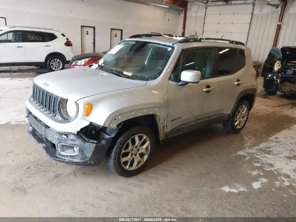 ZACCJBBBXHPE80039 2017 JEEP RENEGADE - Image 2