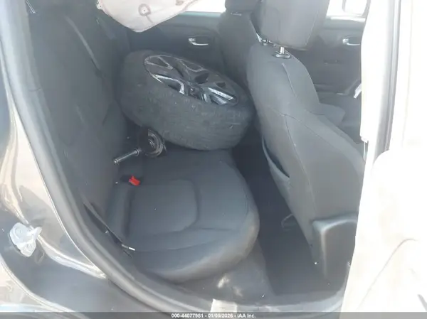 ZACCJBBBXHPF05344 2017 JEEP RENEGADE - Image 8