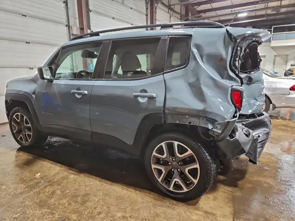 ZACCJBBBXHPF06302 2017 JEEP RENEGADE - Image 2